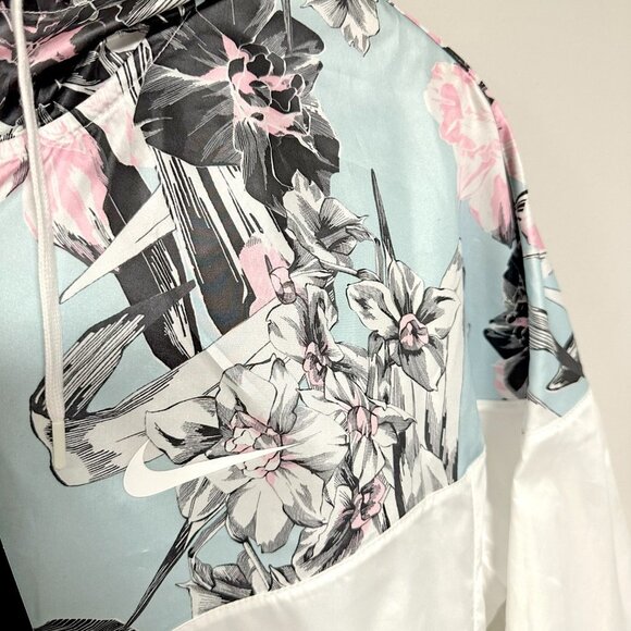 NEW Nike Hyper Windrunner Jacket - Picture 7 of 15